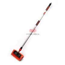 Cette brosse avec manche télescopique en aluminium est idéale pour nettoyer les bâches de camion, bateaux, caravanes...