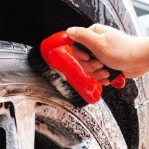 Brosse incurvée pneus & moquettes auto - MaxShine